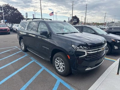 2022 Chevrolet Suburban LT