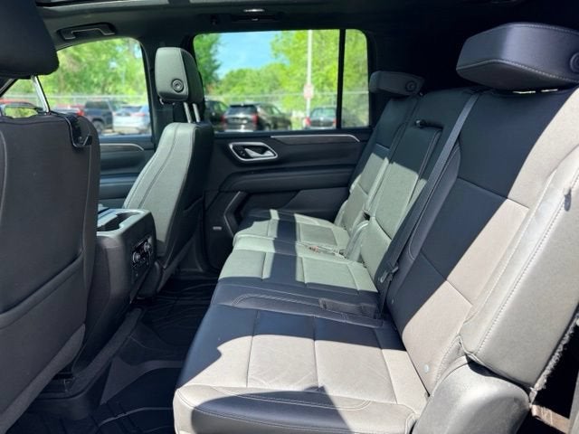 2022 Chevrolet Suburban LT