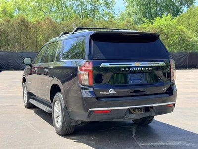 2022 Chevrolet Suburban LT