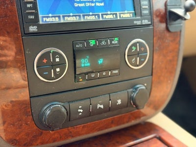 2011 Chevrolet Suburban LTZ