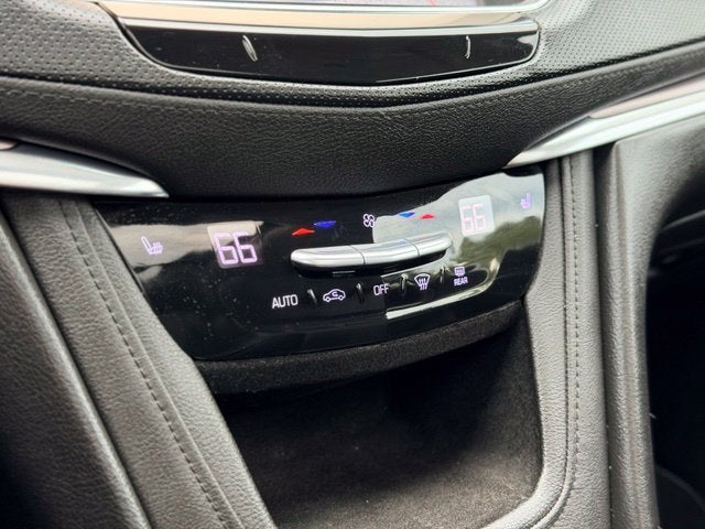 2017 Cadillac XT5 Luxury AWD