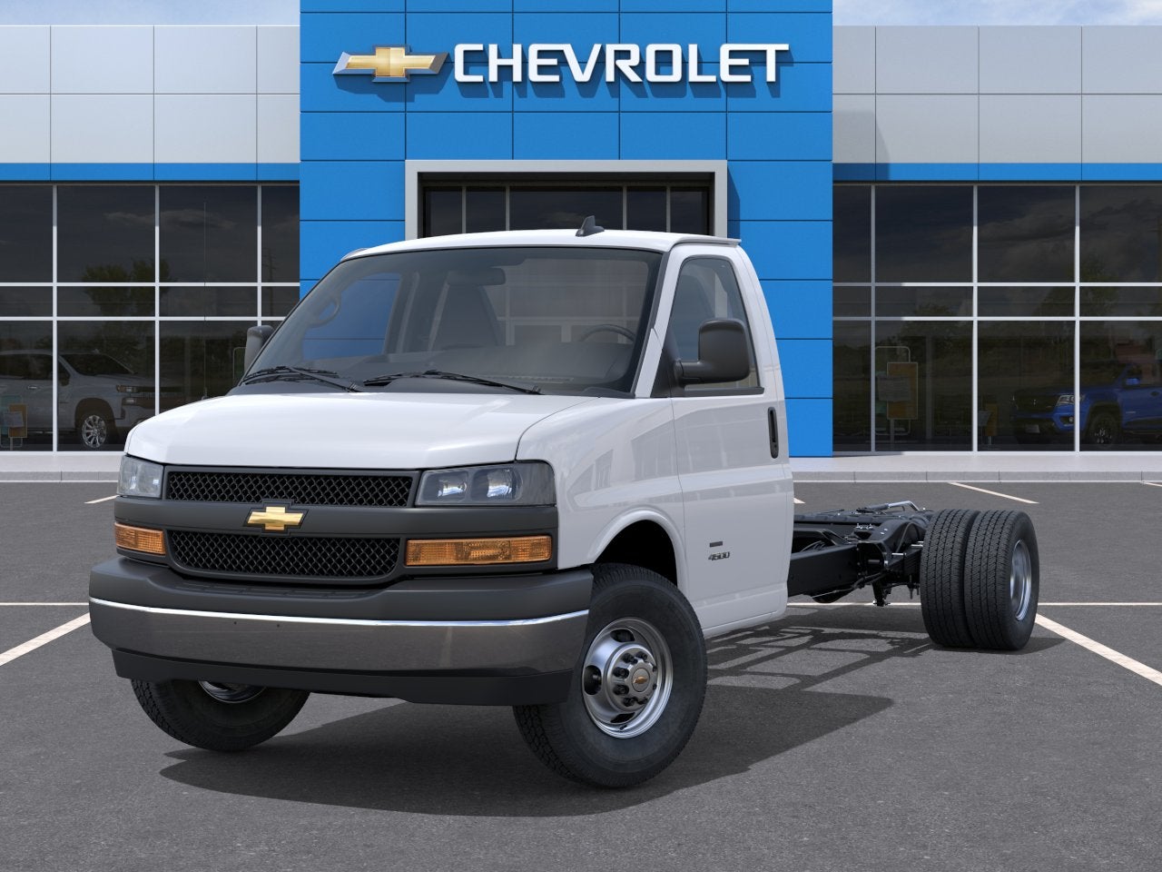 2026 Chevrolet Express Cutaway 3500 1WT