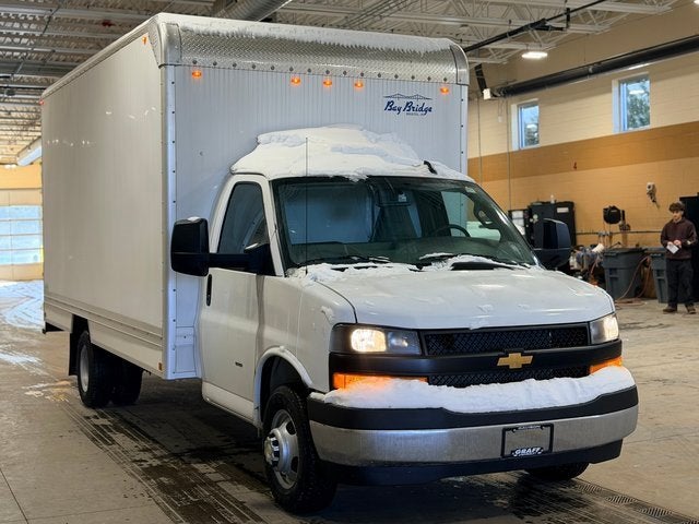 2025 Chevrolet Express Cutaway 3500 1WT