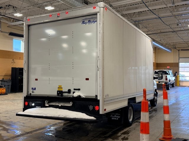 2025 Chevrolet Express Cutaway 3500 1WT