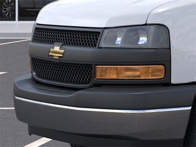 2025 Chevrolet Express Cutaway 3500 1WT