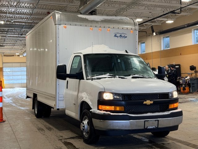 2025 Chevrolet Express Cutaway 3500 1WT