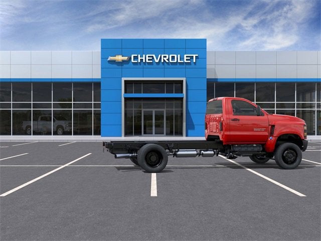 2025 Chevrolet Silverado 5500 HD Work Truck
