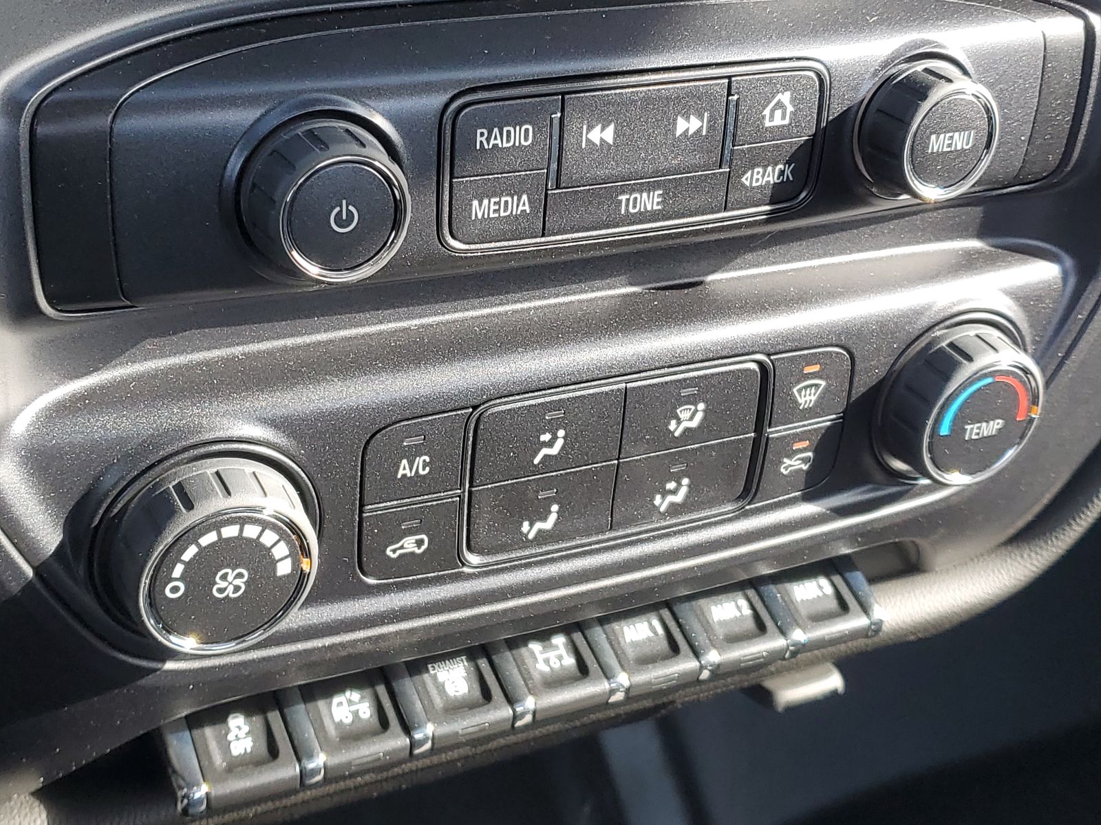 2024 Chevrolet Silverado 5500 HD Work Truck