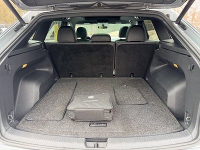 2020 Volkswagen Atlas Cross Sport 2.0T SE w/Technology R-Line