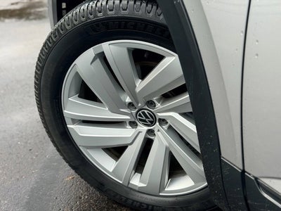 2020 Volkswagen Atlas Cross Sport 2.0T SE w/Technology R-Line