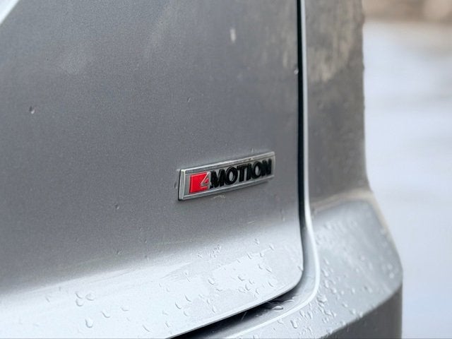 2020 Volkswagen Atlas Cross Sport 2.0T SE w/Technology R-Line