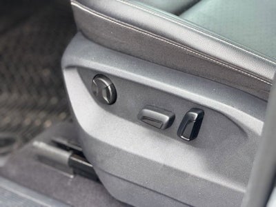 2020 Volkswagen Atlas Cross Sport 2.0T SE w/Technology R-Line