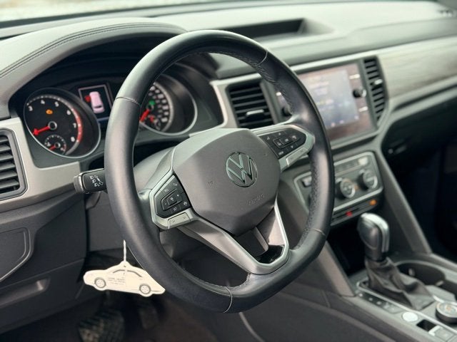 2020 Volkswagen Atlas Cross Sport 2.0T SE w/Technology R-Line