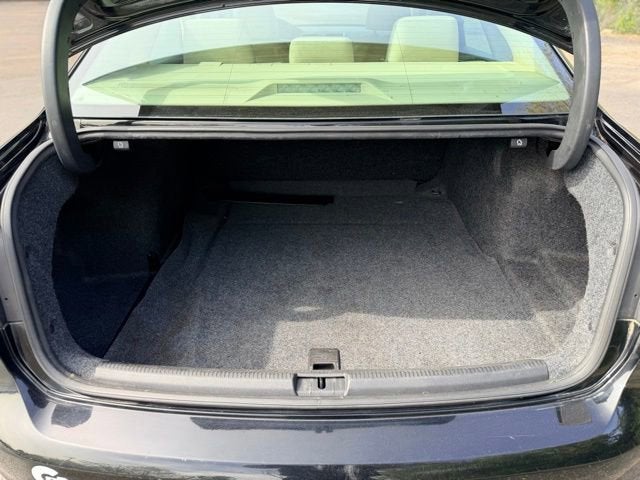 2014 Volkswagen Passat 1.8T Wolfsburg Edition