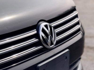 2014 Volkswagen Passat 1.8T Wolfsburg Edition