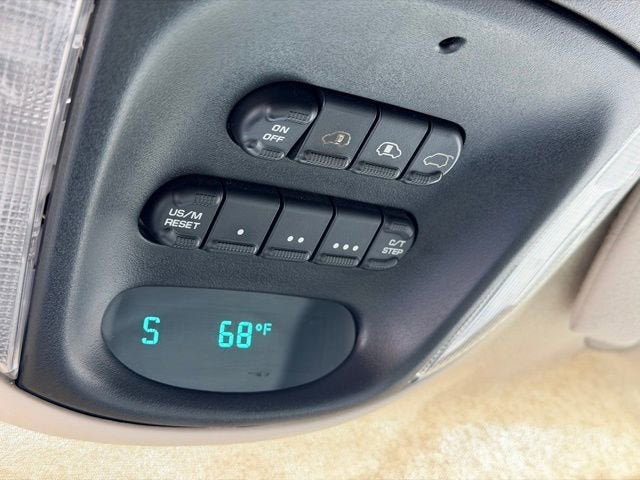 2007 Chrysler Town & Country LWB Touring