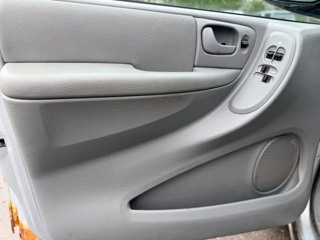 2007 Chrysler Town & Country LWB Touring