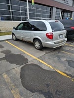 2007 Chrysler Town & Country LWB Touring