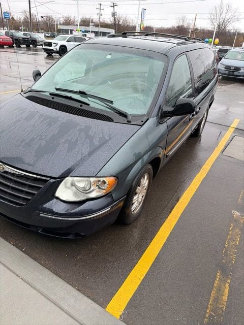 2007 Chrysler Town & Country LWB Touring