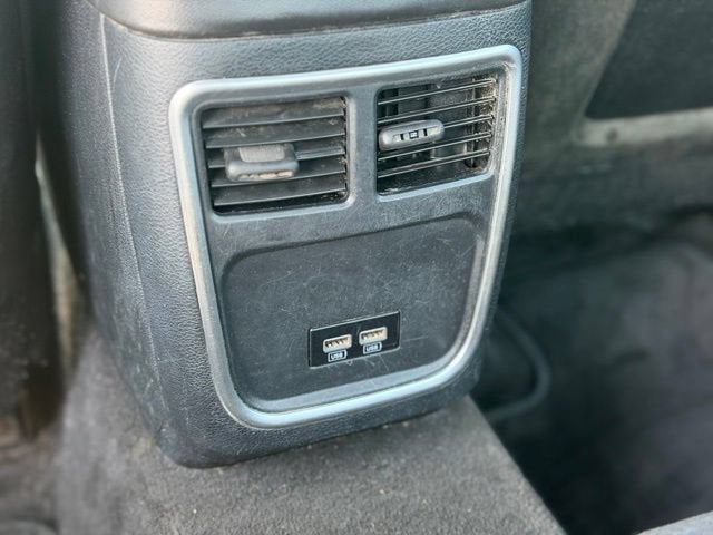 2015 Dodge Charger SE