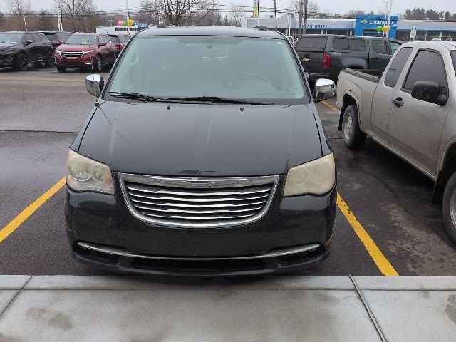 2012 Chrysler Town & Country Touring-L