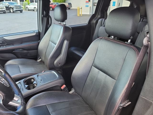 2016 Dodge Grand Caravan R/T
