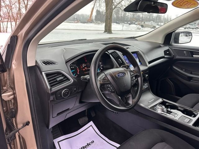 2020 Ford Edge SE