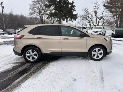 2020 Ford Edge SE