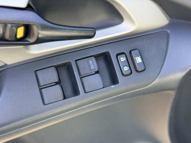 2010 Toyota Matrix BASE