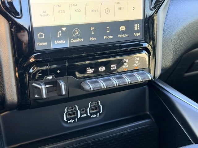 2022 RAM 3500 Laramie Crew Cab 4x4 8' Box