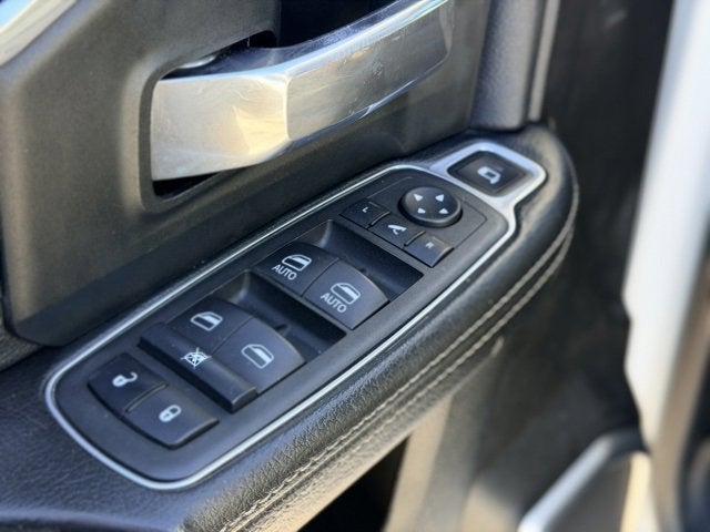 2022 RAM 3500 Laramie Crew Cab 4x4 8' Box