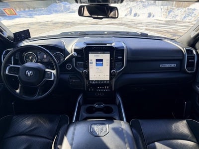 2022 RAM 3500 Laramie Crew Cab 4x4 8' Box