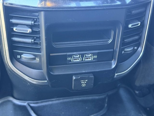 2022 RAM 3500 Laramie Crew Cab 4x4 8' Box