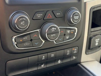 2017 RAM 1500 Big Horn Crew Cab 4x4 5'7" Box