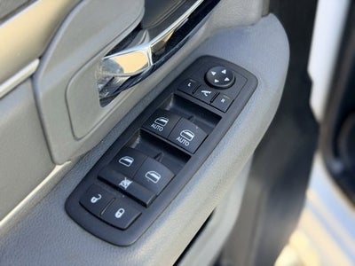 2017 RAM 1500 Big Horn Crew Cab 4x4 5'7" Box