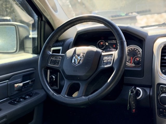 2017 RAM 1500 Big Horn Crew Cab 4x4 5'7" Box