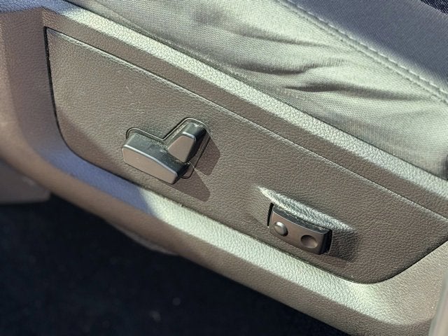 2017 RAM 1500 Big Horn Crew Cab 4x4 5'7" Box