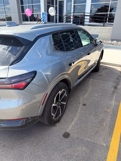 2024 Chevrolet Equinox EV 2LT