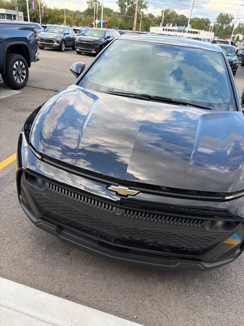 2025 Chevrolet Equinox EV LT