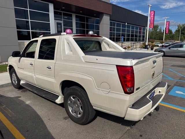 2003 Cadillac Escalade EXT Standard