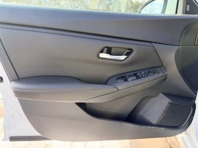 2023 Nissan Sentra SV Xtronic CVT