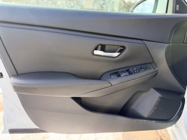 2023 Nissan Sentra SV Xtronic CVT