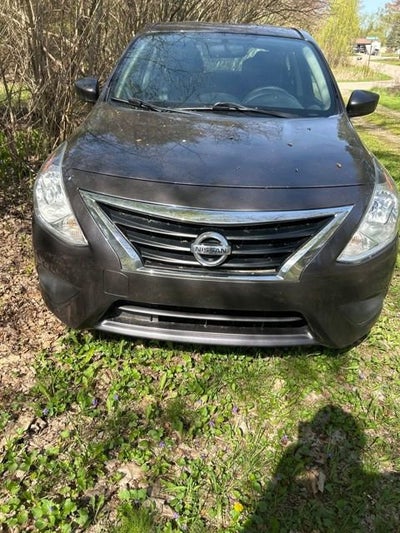 2015 Nissan Versa SV
