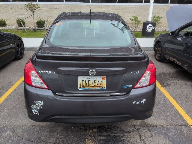 2015 Nissan Versa SV