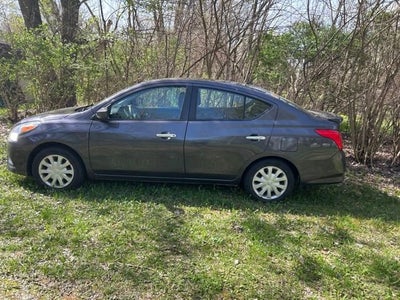 2015 Nissan Versa SV