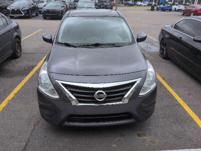 2015 Nissan Versa SV