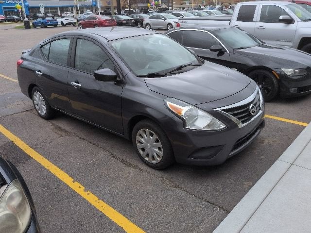 2015 Nissan Versa SV