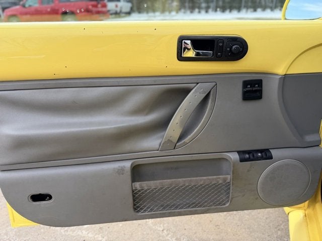 2001 Volkswagen New Beetle GLS