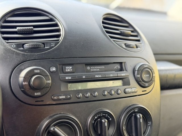 2001 Volkswagen New Beetle GLS