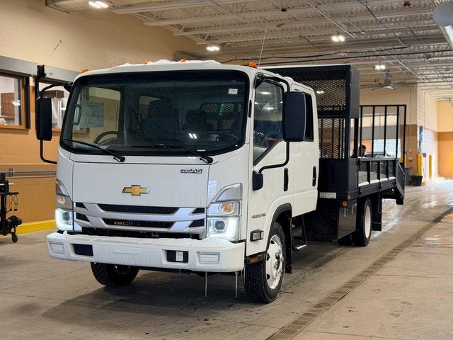 2025 Chevrolet Low Cab Forward 4500 BASE
